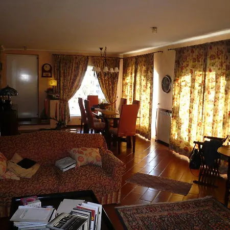 2 Lake View Near Lugano Apartment
